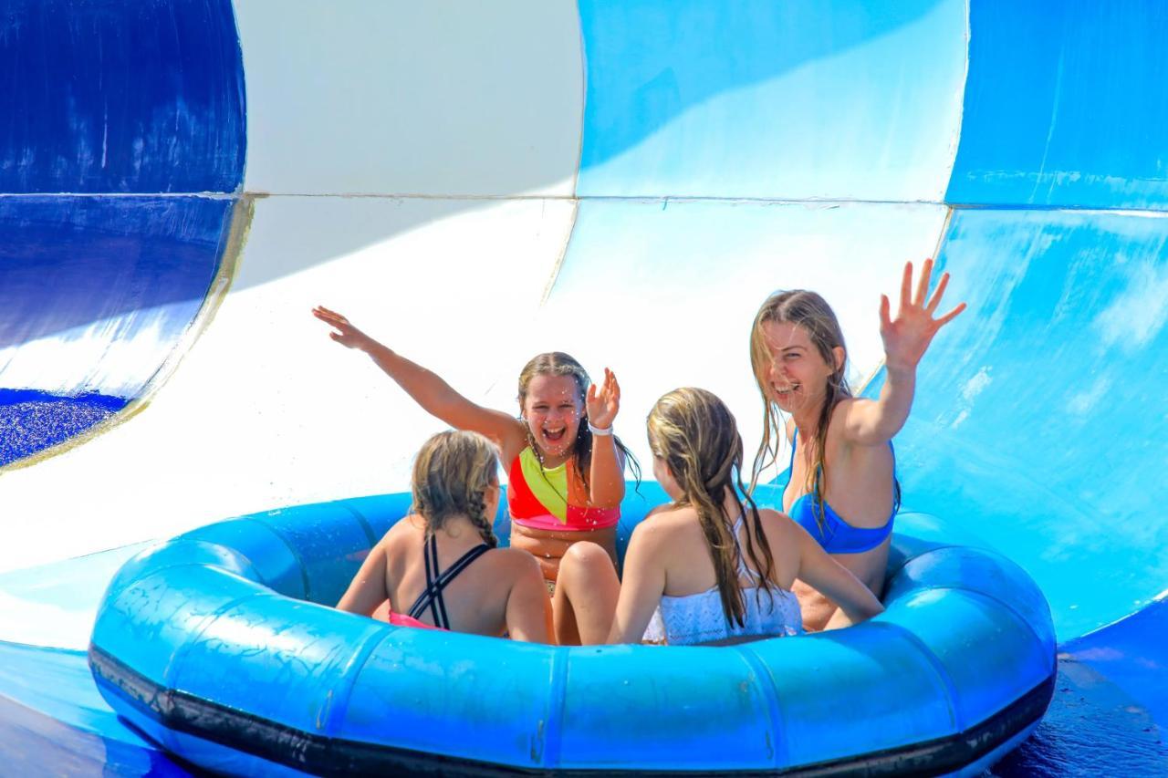 Titanic Palace Families And Couples Only Hurghada Bagian luar foto The "Big Blue" slide