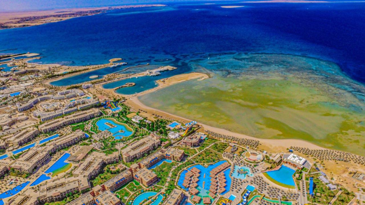 Titanic Palace Families And Couples Only Hurghada Bagian luar foto Aerial view of El Alamein