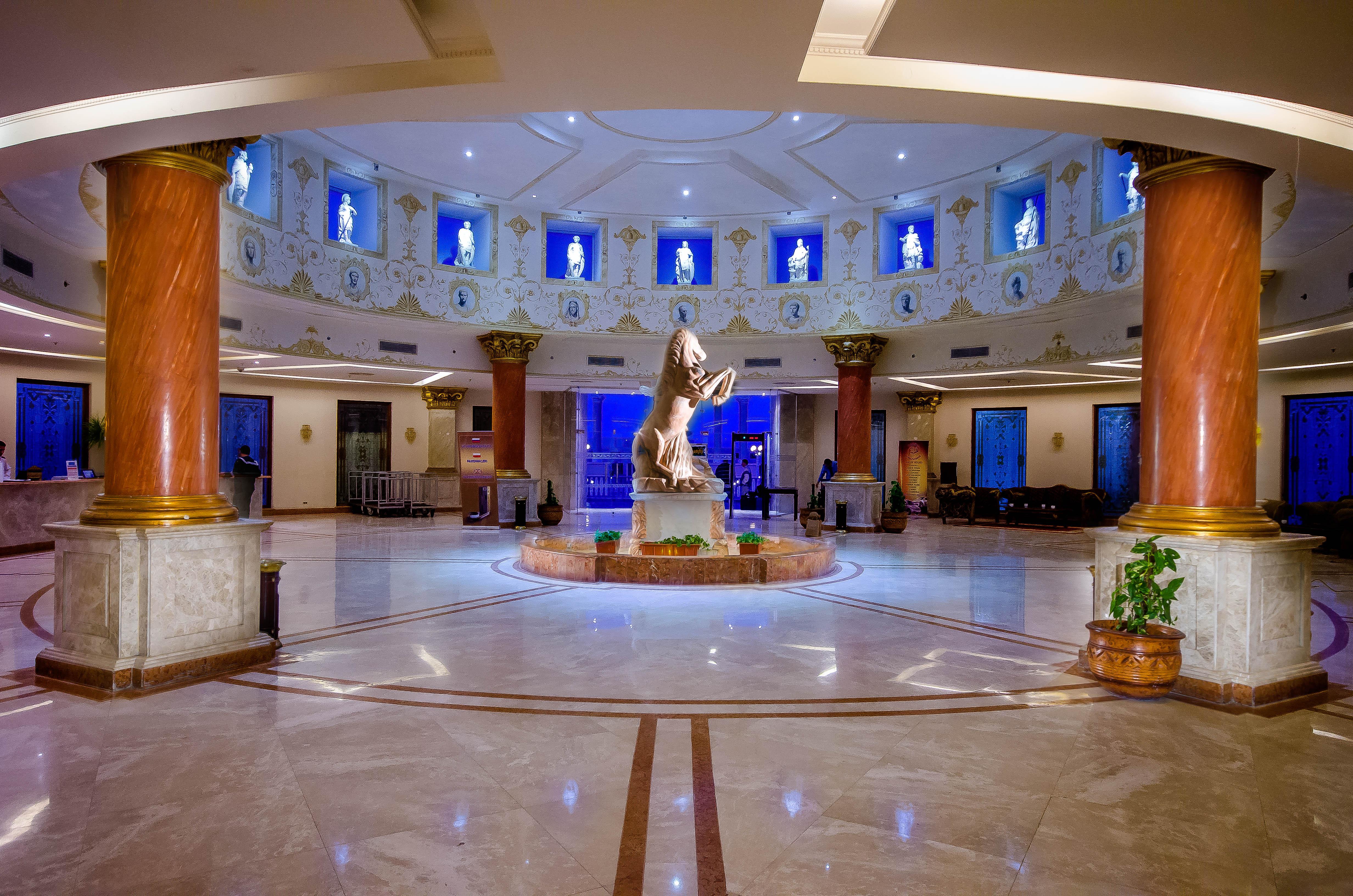 Titanic Palace Families And Couples Only Hurghada Bagian luar foto Lobby of the hotel